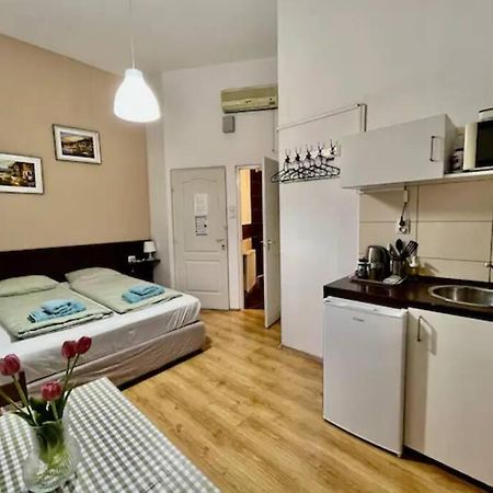 A13 Parliament Sunflower Cozy Apartment Budapest Exterior photo