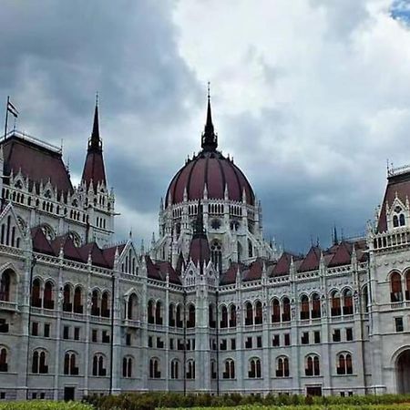 A13 Parliament Sunflower Cozy Apartment Budapest Exterior photo